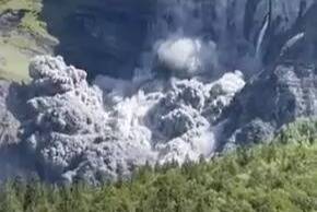 Les images impressionnantes de l'éboulement rocheux survenu en Haute-Savoie
