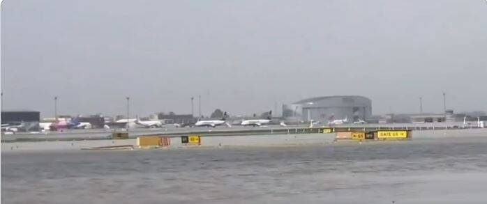 Inondations en Espagne: Les impressionnantes images de l'aéroport de Barcelone sous les eaux après de nouvelles pluies torrentielles