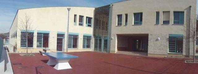 A 17 ans, victime d'une situation familiale instable, William a passé presque la moitié de sa vie en foyer... Il raconte