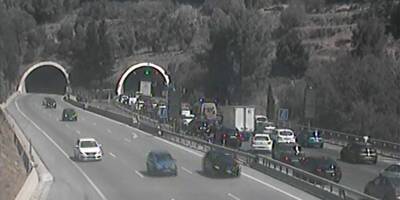 Un accident sur l'autoroute A8 en direction de l'Italie ce mardi à la mi-journée, la circulation perturbée