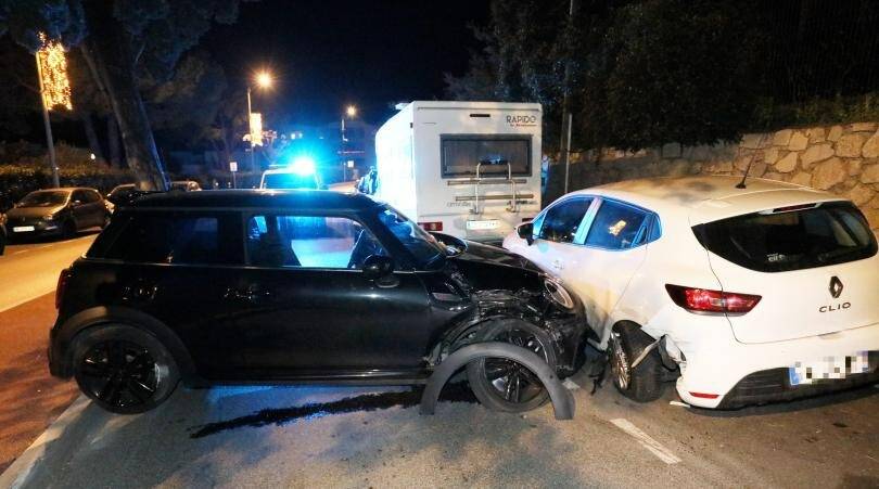 À 140km/h sur le bord de mer il heurte les voitures à l'arrêt et prend la fuite... Soirée agitée à Cannes et Mandelieu, pour les forces de l'ordre réunies pour un contrôle routier