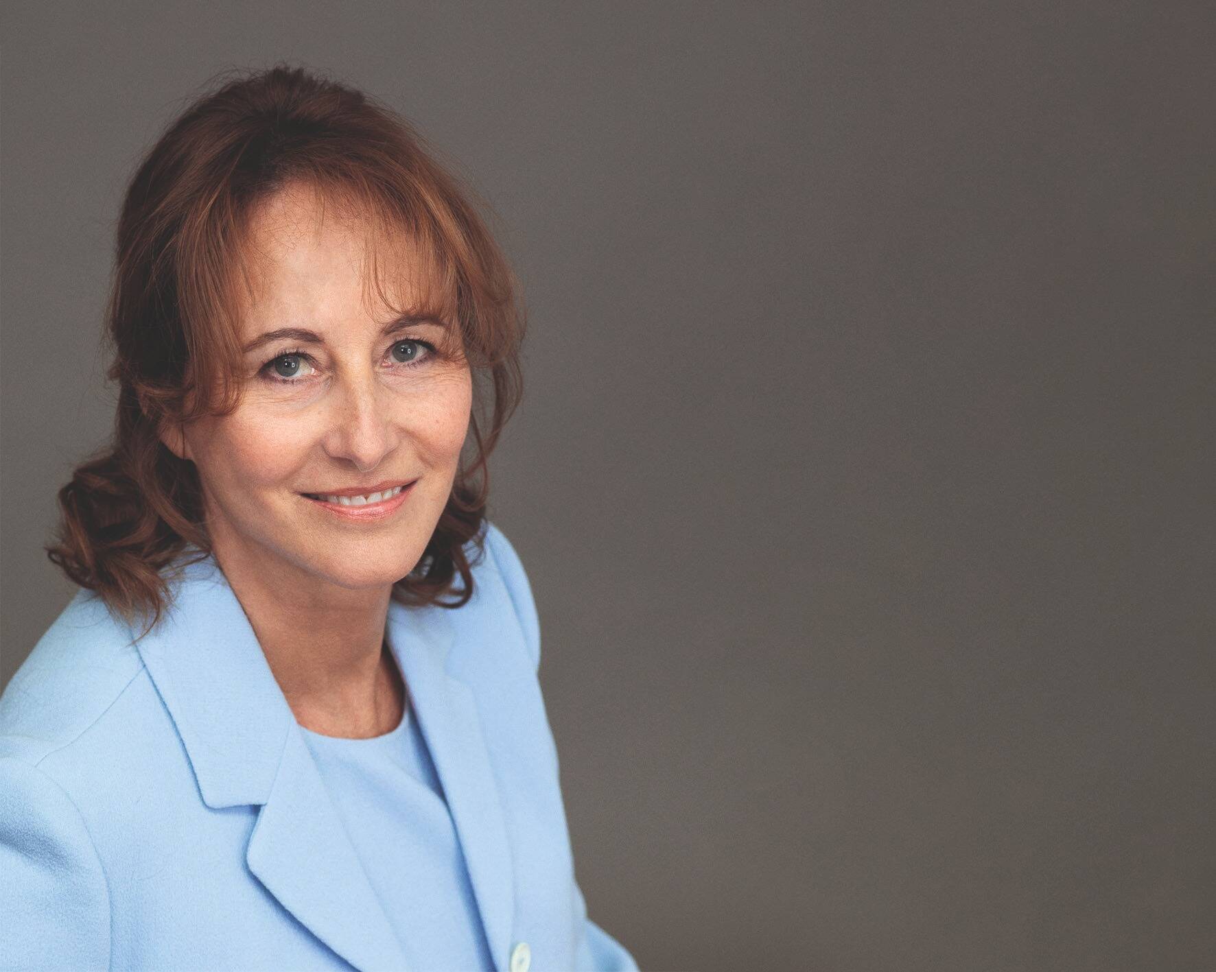 "Disponible" pour mener une liste d'union de la gauche aux Européennes, Ségolène Royal veut "ouvrir un horizon d'espoir"