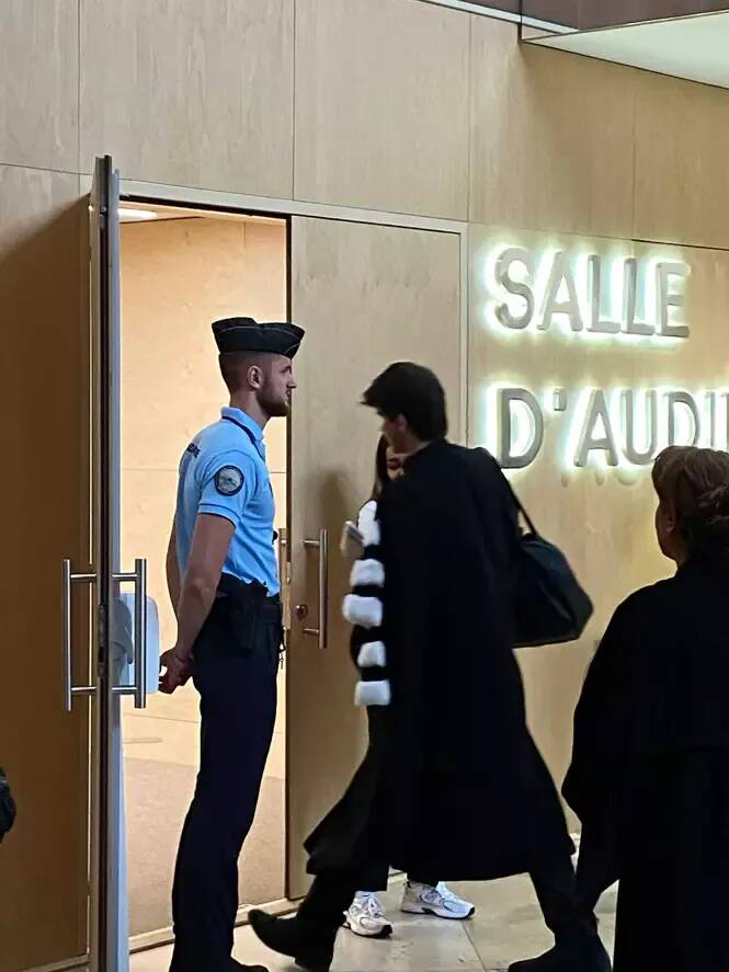 La plaidoirie à la kalach de Juan Branco au procès de l'attentat du 14 juillet 2016 à Nice