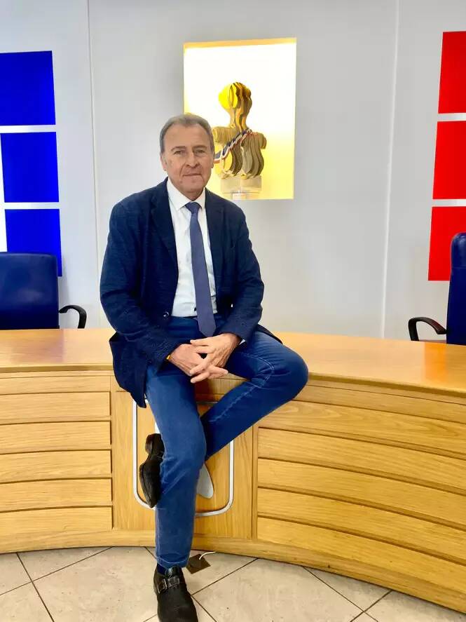 "Je ne veux pas que tout le monde se bouscule pour attendre la fin de Luca": le maire de Villeneuve-Loubet partant pour un quatrième tour