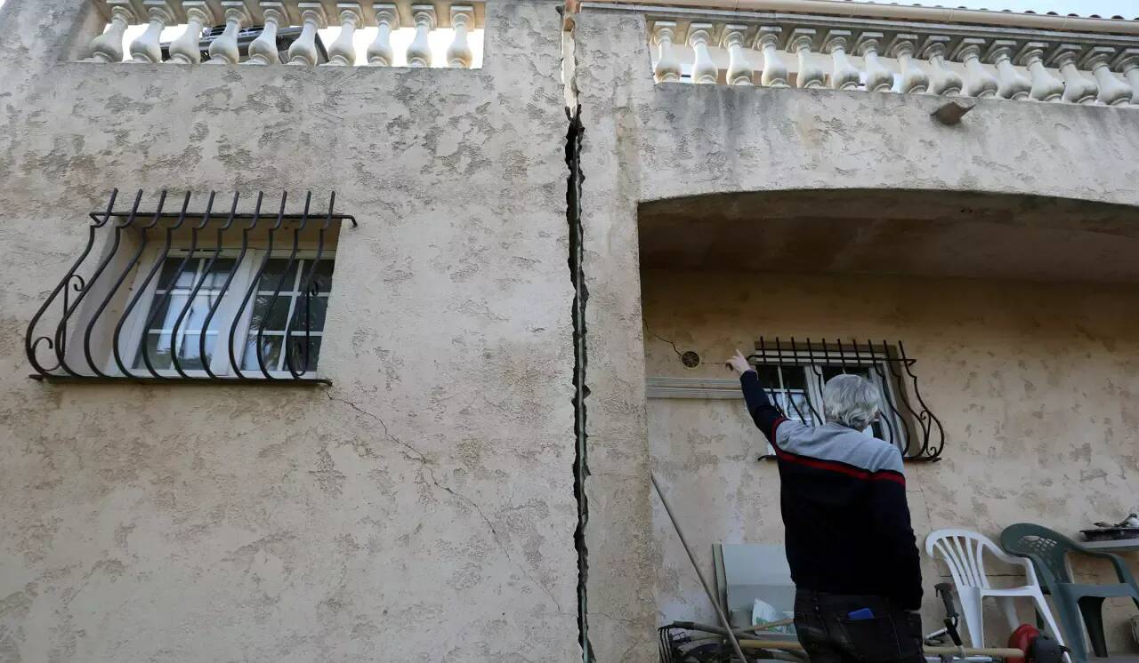 Selon ce professionnel du BTP, les propriétaires de maisons fissurées par la sécheresse "ne sont pas suffisamment indemnisés"