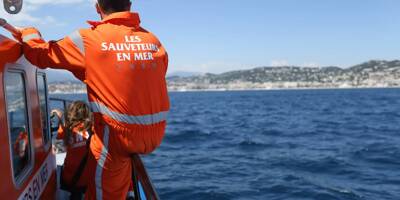 Un voilier explose à 15km de la côte en Méditerranée, des recherches en cours