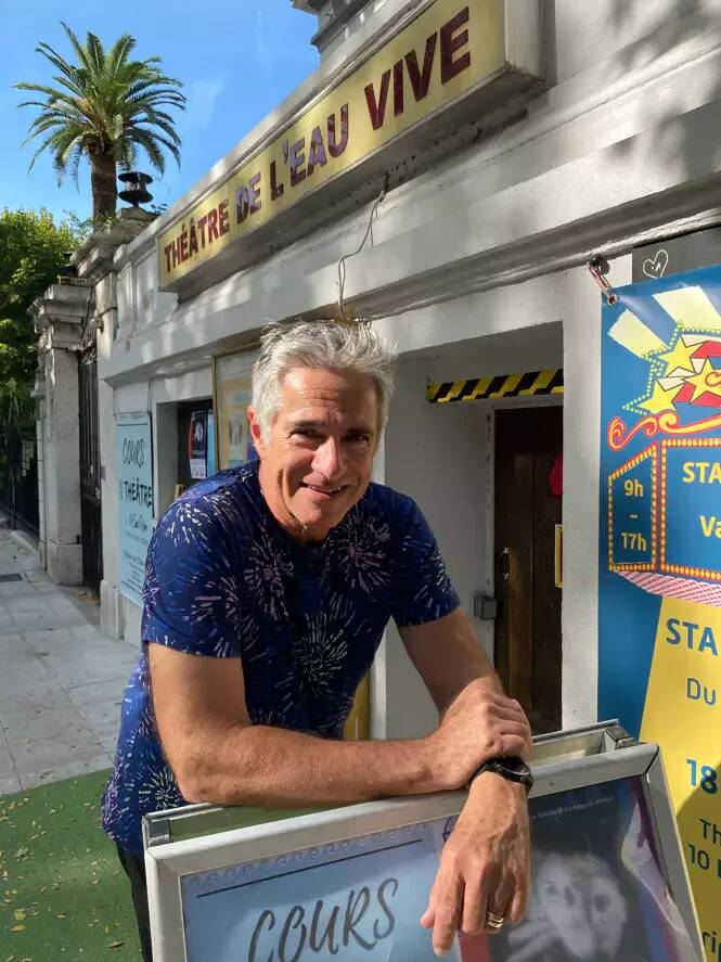 "Alors, on a voulu faire comme Molière?", ce comédien de Nice fait un infarctus sur scène et en fait une pièce