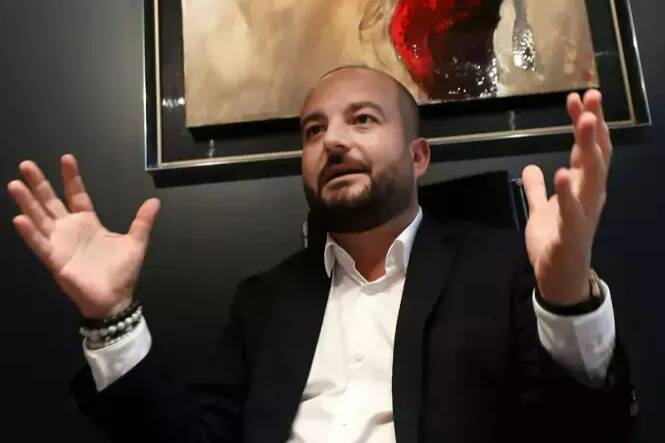 "J'ai demandé que les grillages de nos écoles soient obstrués": le maire RN de Fréjus David Rachline au sujet de la menace terroriste