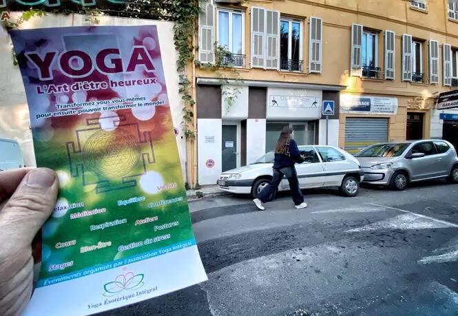 "Il préférait les vierges": des femmes victimes du gourou Gregorian Bivolaru et de sa secte de yoga tantrique témoignent