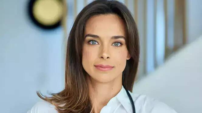 Miss France et médecin généraliste, Marine Lorphelin devient chroniqueuse à Télématin pour "faire passer des messages au grand public"