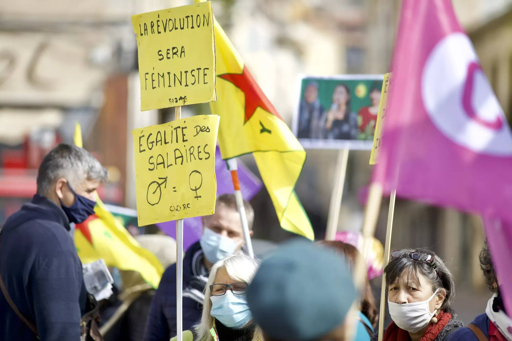 Les femmes veulent "vivre et pas survivre": les féministes appellent à la grève au travail comme à la maison ce vendredi 8 mars