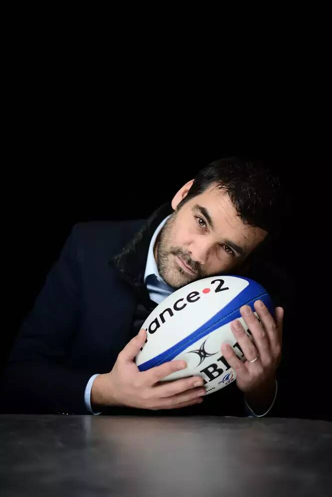 "Tout cet amour, ça vous porte": de l'amputation au Mondial de rugby, le journaliste de France 2 Matthieu Lartot raconte son combat pour la vie