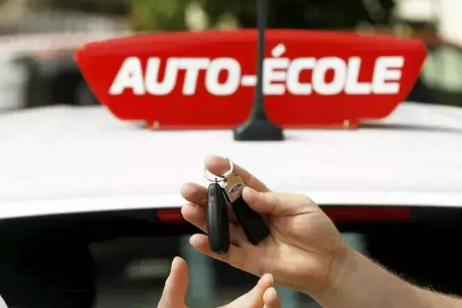 "Je dois passer l'examen avant le 15 juin, sinon je perds mon poste": le stress des candidats au permis de conduire face aux délais qui s'allongent dans les Alpes-Maritimes