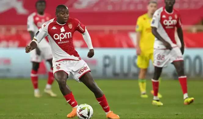 Le Monégasque Mohamed Camara suspendu quatre matchs après avoir masqué le badge pour la lutte contre l'homophobie