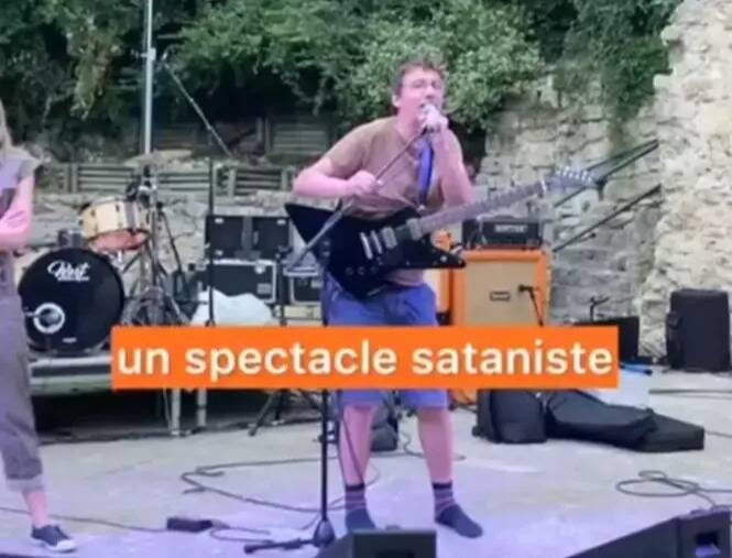 "J'invite tous les pédophiles à venir nous rejoindre": le chanteur Didier Super créé un super malaise à Cotignac avant son concert