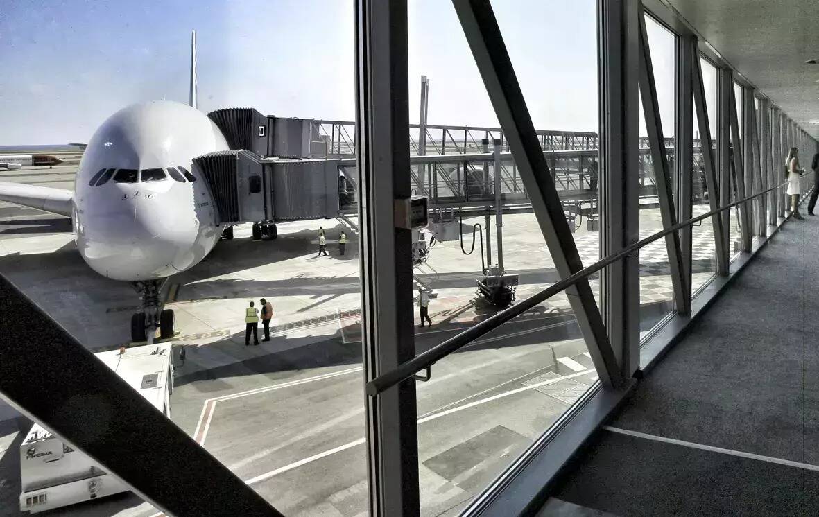 C’est un phénomène connu, régulier ici et bien géré: après le vol Paris-Nice détourné vers Marseille jeudi, comment l’aéroport Nice Côte d’Azur fait face aux vents cisaillants