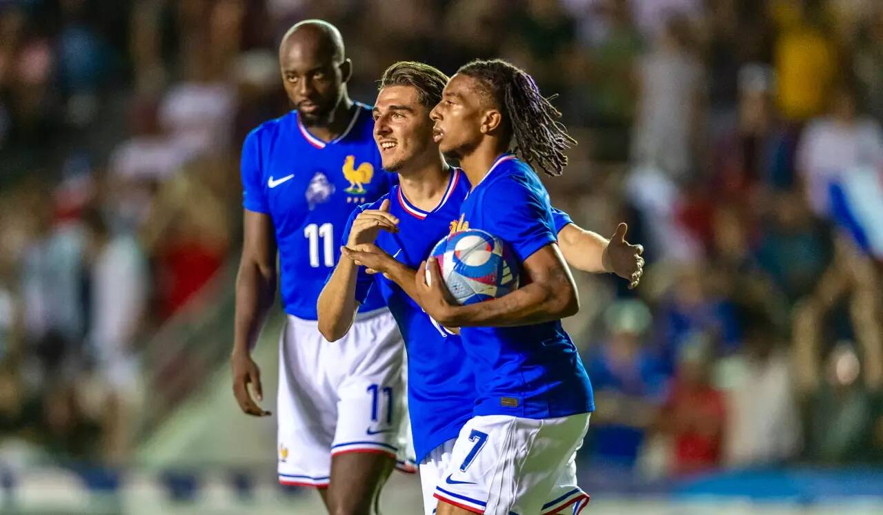 Equipe de France de football: Olise et Koné, deux médaillés d'argent aux JO, retenus dans la liste de Didier Deschamps