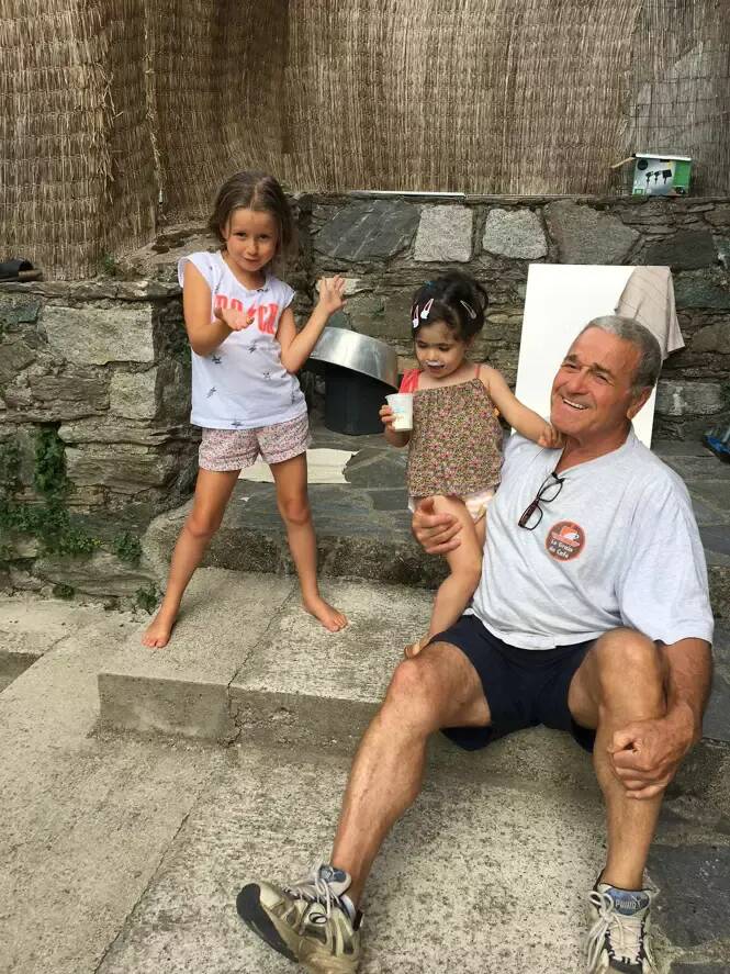 C'était une figure de Nice: l'ancien patron du "Grain de café", André Perinetti, est décédé