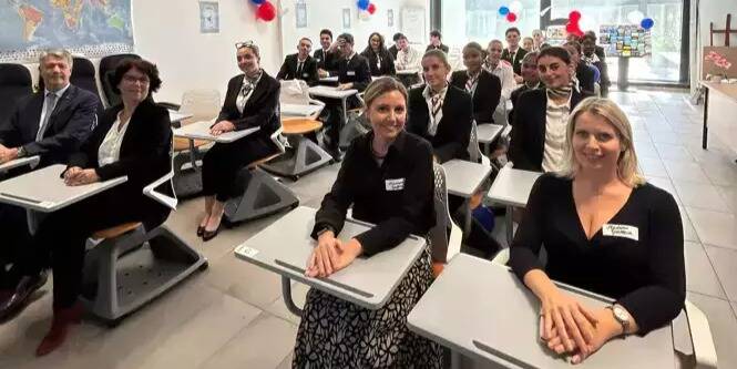Ce lycée à Nice est le premier de France à proposer un double cursus pour devenir steward ou hôtesse de l'air