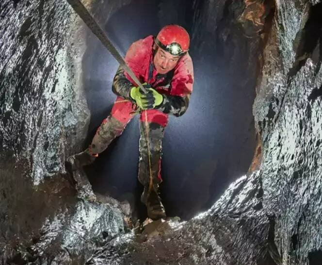 "Il faut de la relève" chez les jeunes: deux associations organisent une journée découverte de spéléologie à Tende