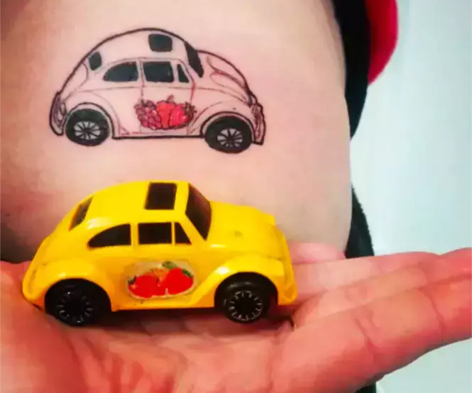 La petite voiture jaune d'Héloïse, retrouvez le deuxième épisode de notre série "Sur la peau, des histoires"