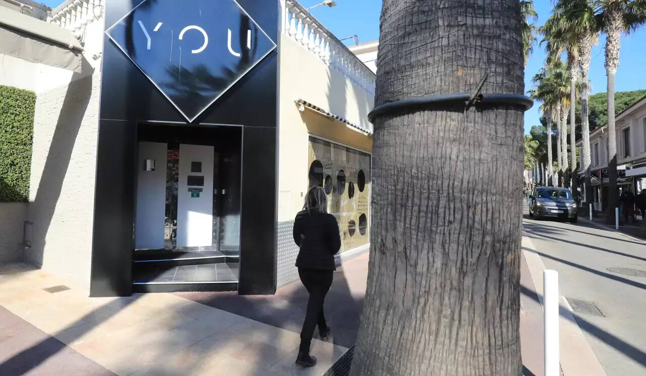 Jeune femme brûlée vive au You à Juan-les-Pins: la boîte de nuit fermée jusqu'à nouvel ordre, un appel à témoins lancé par la police