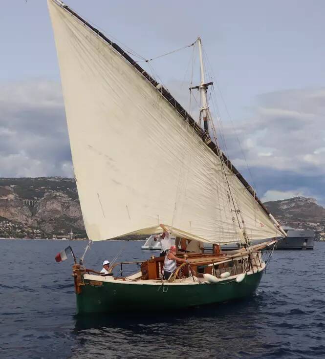 "La mer c'est comme une femme, elle a beau de te faire des misères, tu continues à l'aimer": Olympe, figure emblématique du port de Nice, fête ses 80 ans d'aventures