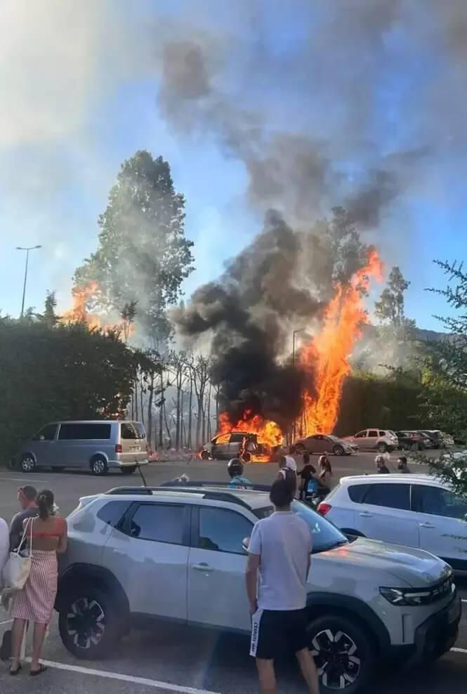 Spectaculaire incendie à Mandelieu: il avait fait incendier sa propre voiture pour toucher l'assurance