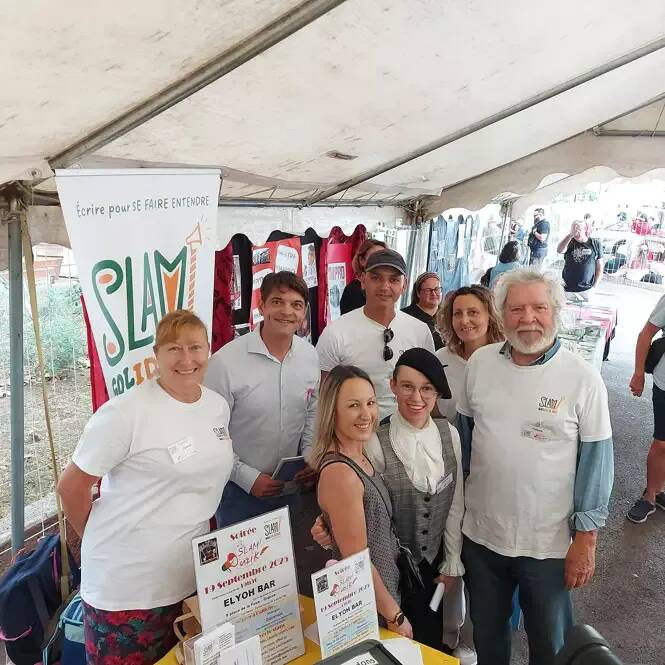 "Ça permet d'extérioriser ses émotions, de prendre de l'assurance en public": cette association de Grasse recentre ses activités sur l'enseignement et la promotion du slam