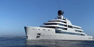 Le méga-yacht Solaris de l'oligarque russe Abramovitch est arrivé dans une baie monténégrine