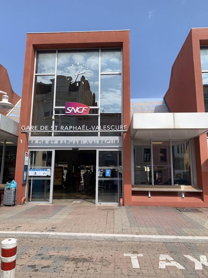 Plus de 3 heures pour faire le trajet, la grosse galère des usagers du TER entre Nice et Saint-Raphaël