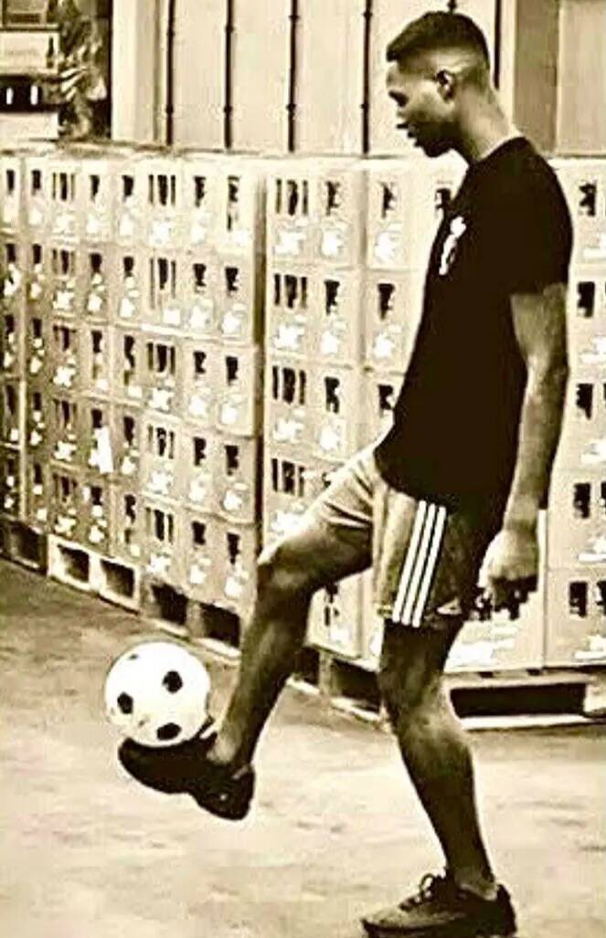 Ce que l'on sait après le meurtre en pleine rue à Nice, le soir de Noël, d'Ermelindo, 24 ans