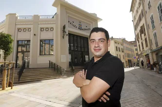 "Un lieu incontournable": on fait le point sur les halles gourmandes de Toulon, 6 mois après leur ouverture