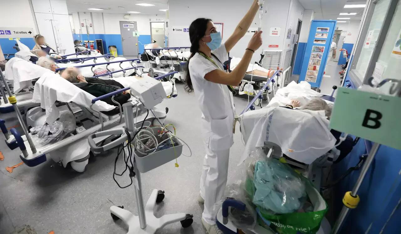 Les hôpitaux publics attendent "avec impatience" une hausse de leurs tarifs