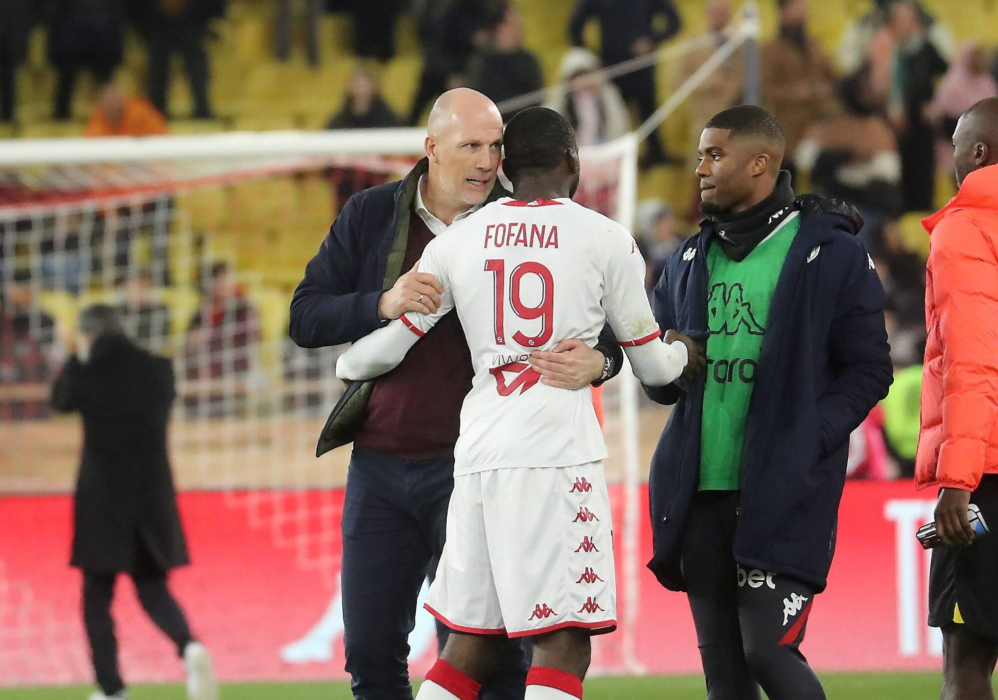 Les forces de Leverkusen, sa vision du match, le groupe à disposition... Ce qu'il faut retenir de la conférence de presse de Philippe Clement avant le barrage aller de Ligue Europa Leverkusen-Monaco