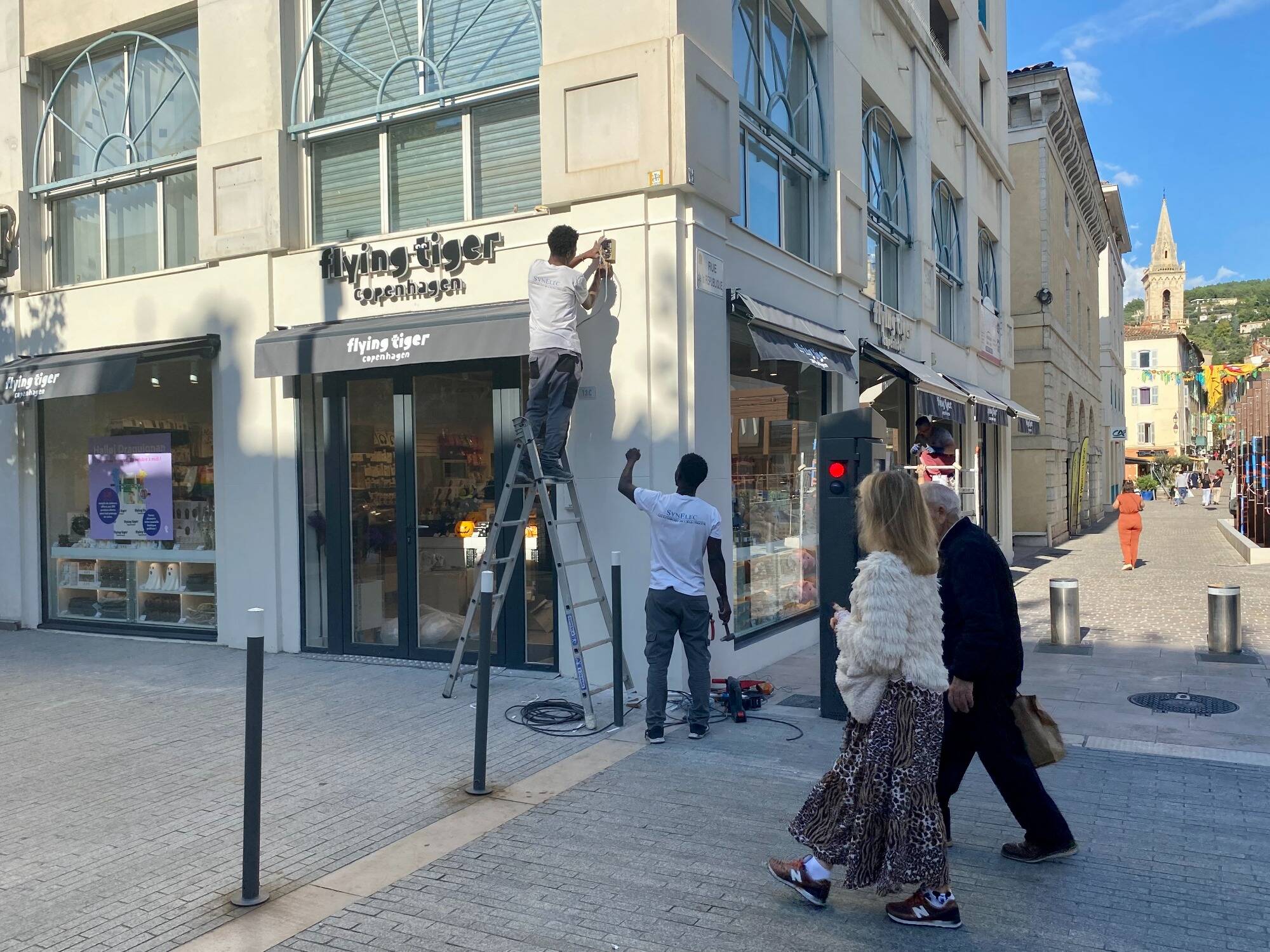 Présentée comme un "symbole" et une locomotive de la redynamisation commerciale du centre-ville, l'enseigne Flying Tiger ouvre ce mercredi, à Draguignan