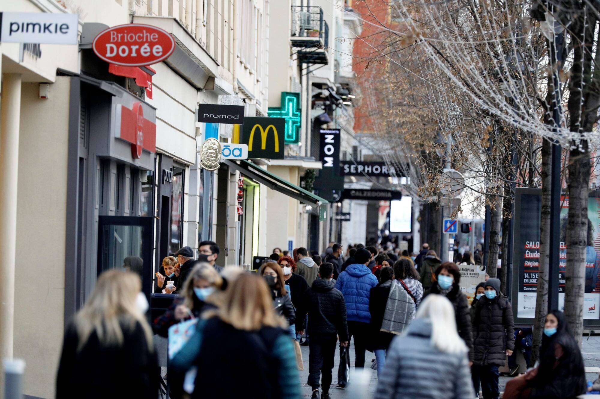 Covid-19: "On est au début d'une nouvelle ère", estime le président du Conseil scientifique Jean-François Delfraissy