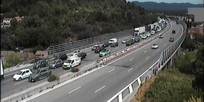 Accident sur l'A8 en direction d'Aix-en-Provence, la circulation perturbée ce jeudi après-midi