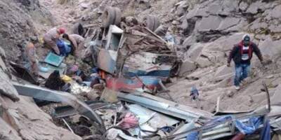 Le bus tombe dans un ravin et fait une chute de 150 mètres, 34 morts dans un terrible accident en Bolivie