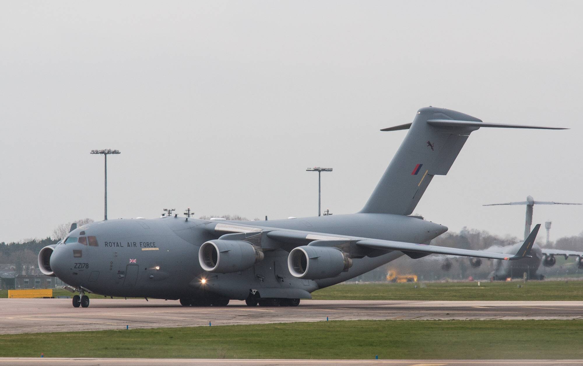 Quel était cet énorme avion militaire qui a décollé de l'aéroport de Nice ce mercredi après-midi?
