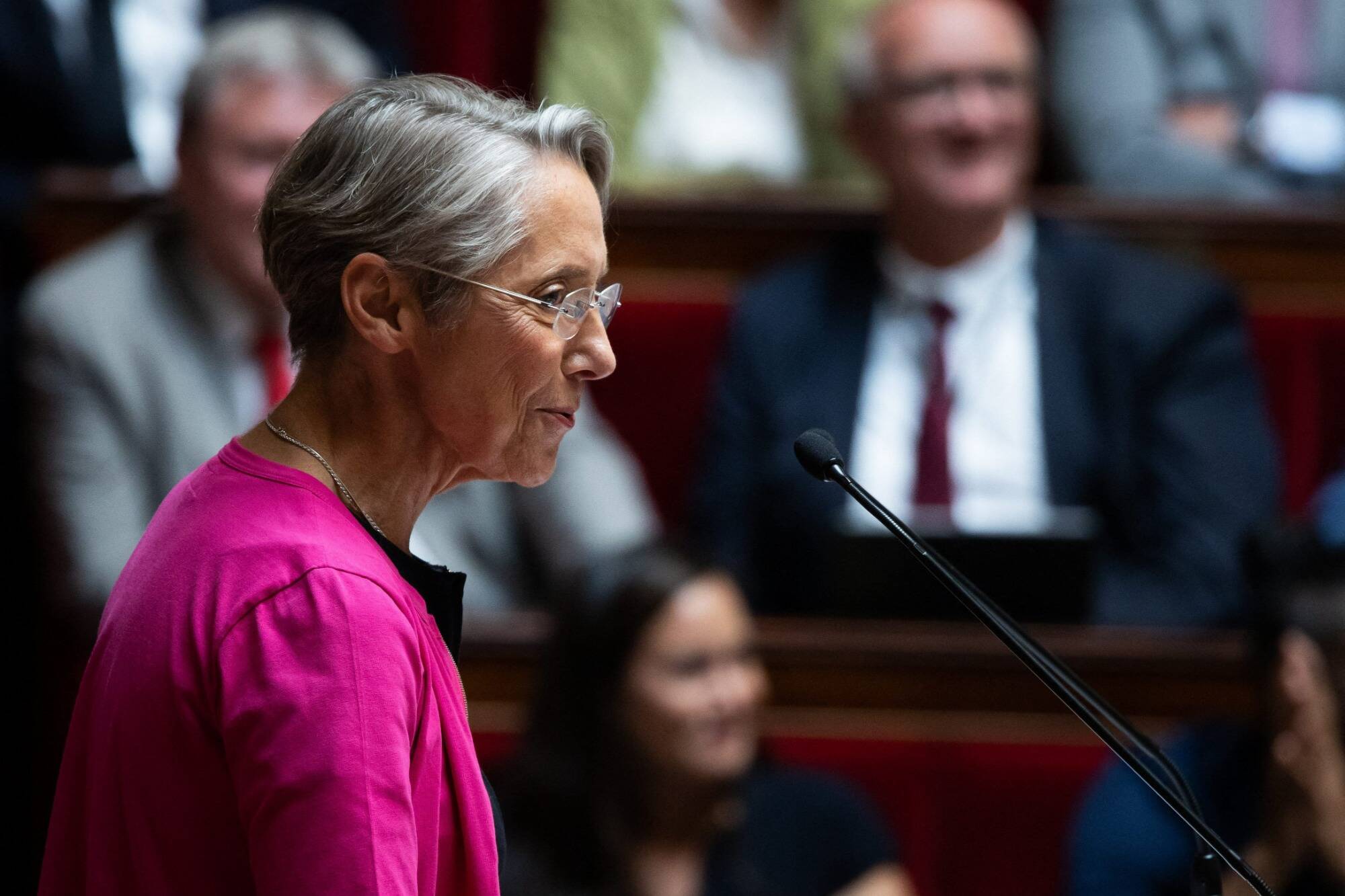 Budget de la Sécurité sociale: pourquoi Elisabeth Borne a-t-elle encore actionné le 49.3 sur l'ensemble du texte?