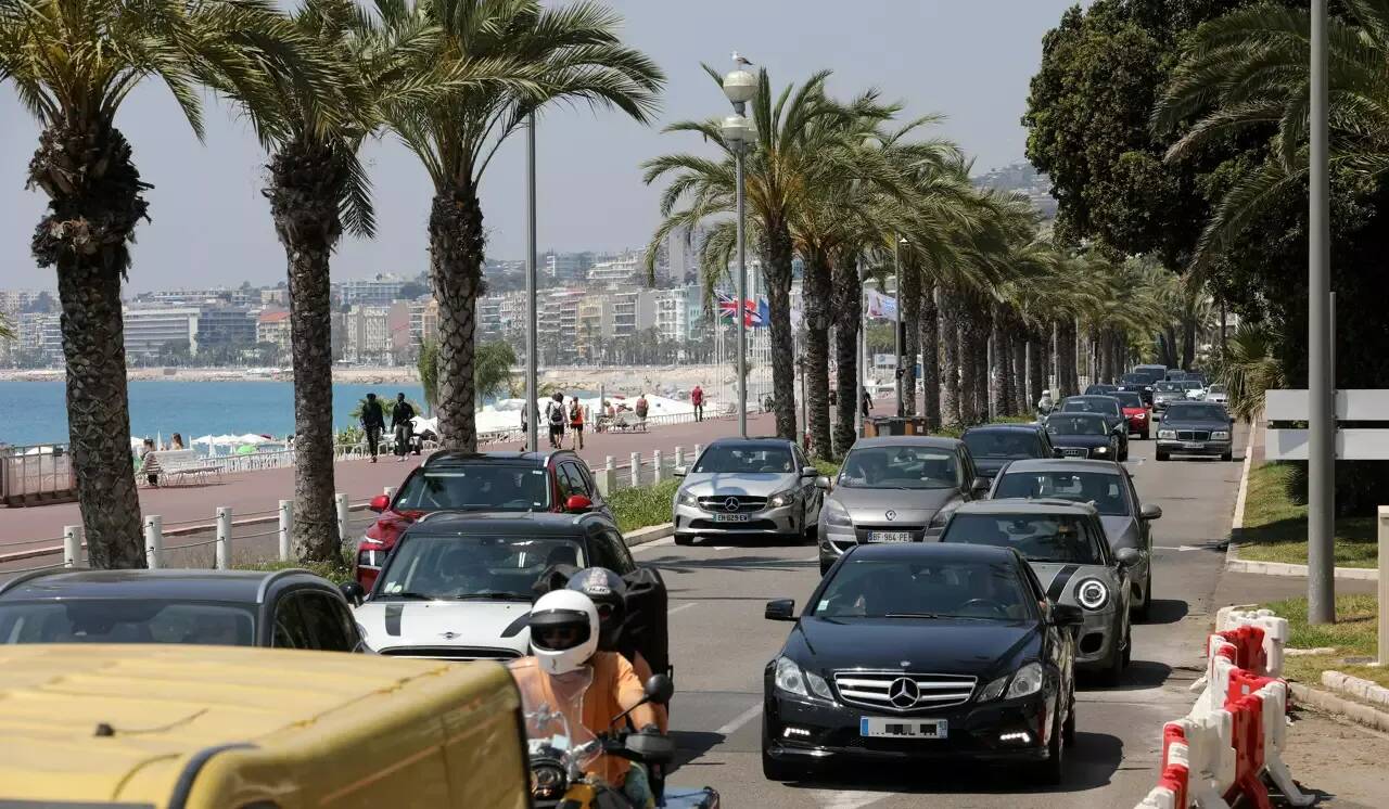 Zones à trafic limité, zone à faible emission : comment la France et l’Italie préservent leurs villes?