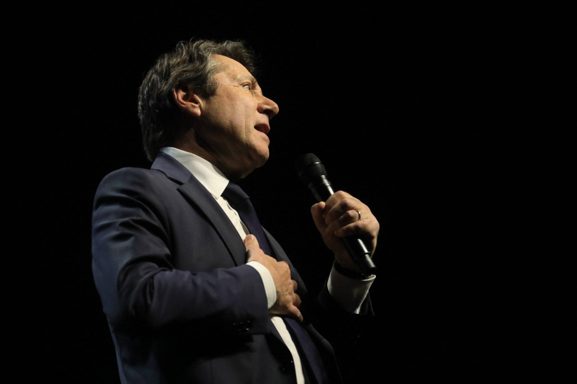 Christian Estrosi annule la traditionnelle cérémonie de vSux pour 2025, le maire de Nice s'explique