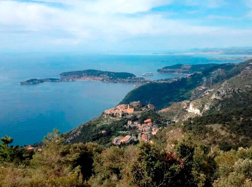 Quel est votre point de vue préféré? Voici les deux panoramas que vous avez retenus, participez à la finale de notre grande battle de l'été