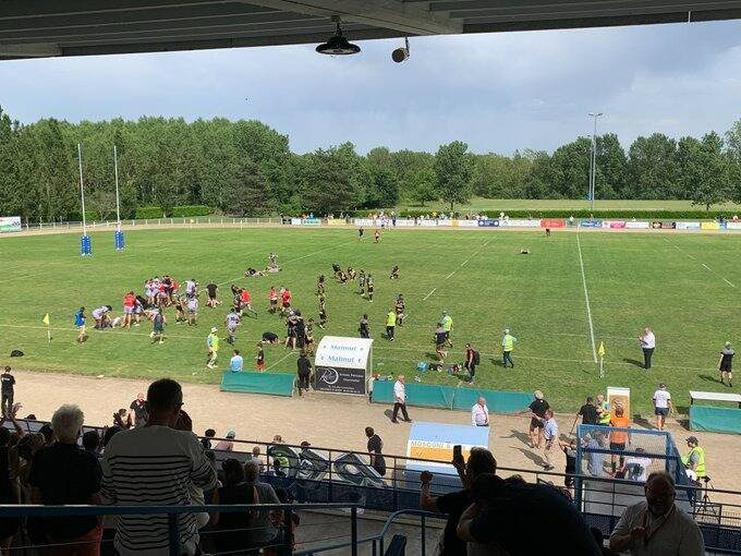 Le Rugby club Hyères Carqueiranne La Crau battu par Rennes (11-15) en finale de Fédérale 1