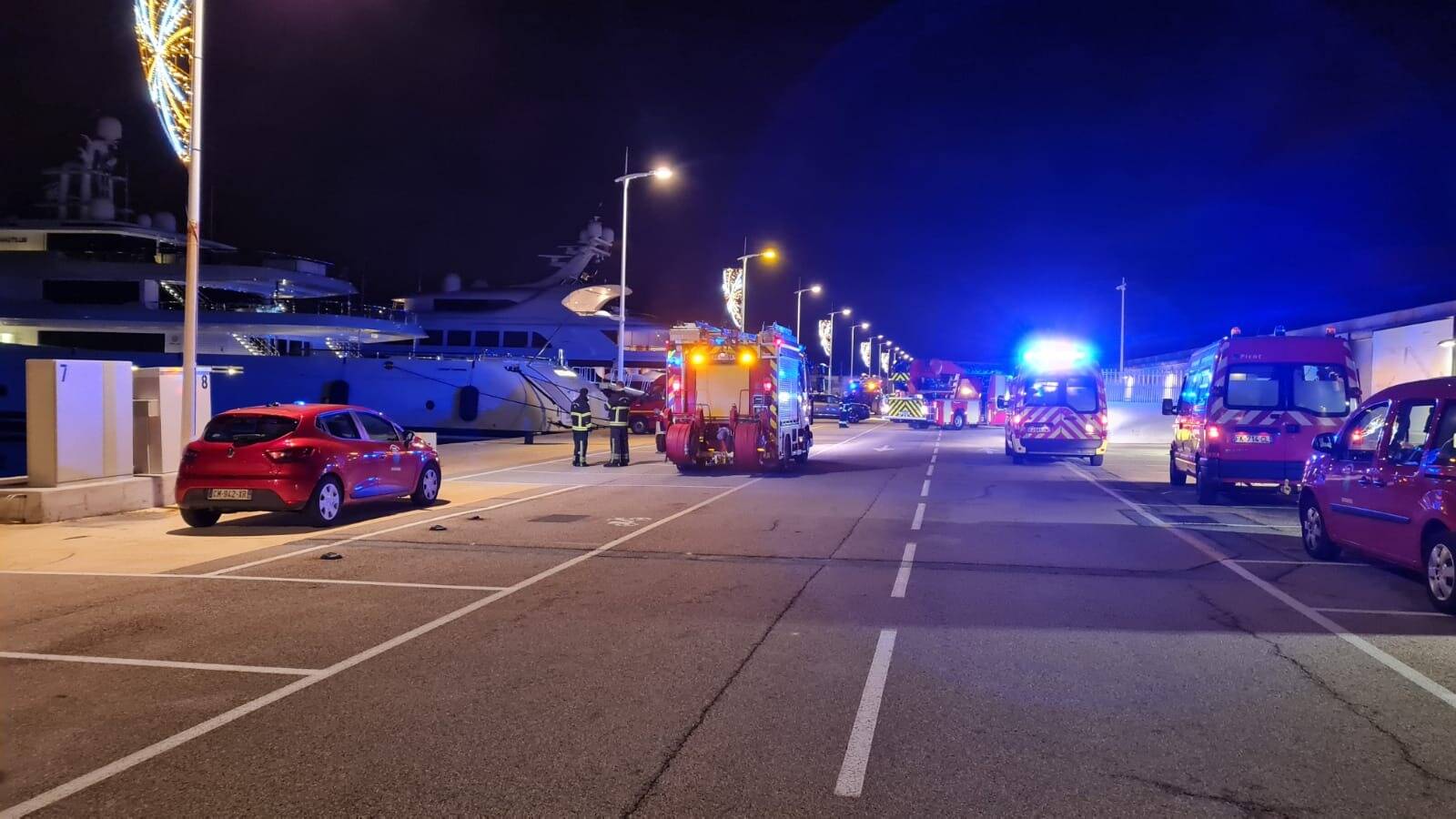 On en sait plus sur l'incendie du superyacht quai des Milliardaires à Antibes