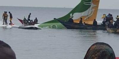 Les images impressionnantes du sauvetage après le crash de l'avion dans le lac Victoria en Tanzanie