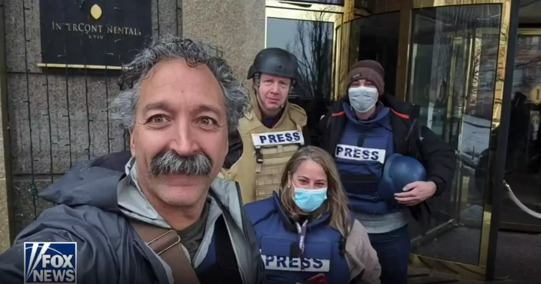 "On lui posait toujours la même question: quand est-ce que tu rentres?": le journaliste français mort en Ukraine raconté par ses proches
