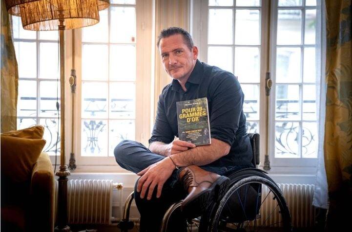 "Un clandestin a tiré sur moi pour 23 grammes d'or": en fauteuil roulant depuis une mission en Guyane, cet ex-membre du GIGN témoigne