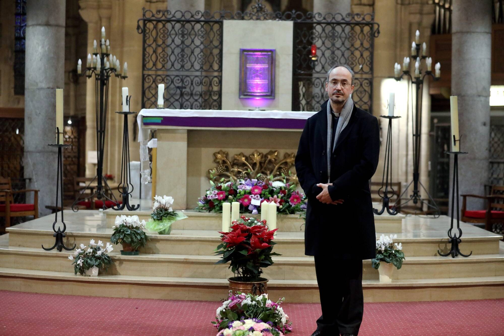 "Il faut guérir de la peur... "Deux mois après l'attentat, le curé de Notre-Dame se confie